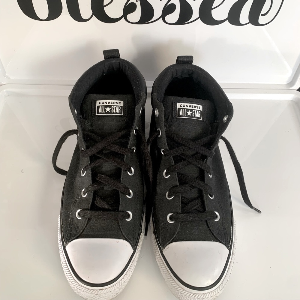 Converse Chuck Taylor high top sneakers size 10.5